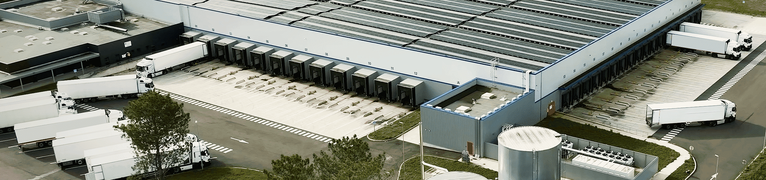 Vos opérations de transbordement requièrent une parfaite immobilisation des camions à quais par des bloqueurs adaptés à votre sécurité